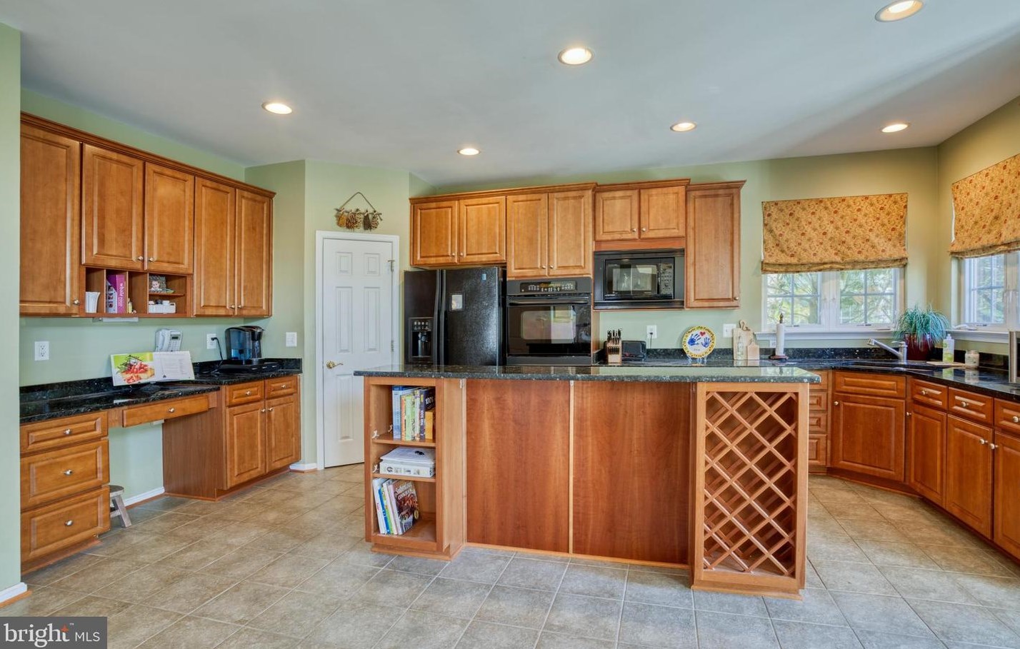 24765 Stone Pillar Dr, Stone Ridge VA  20105-2953 exterior