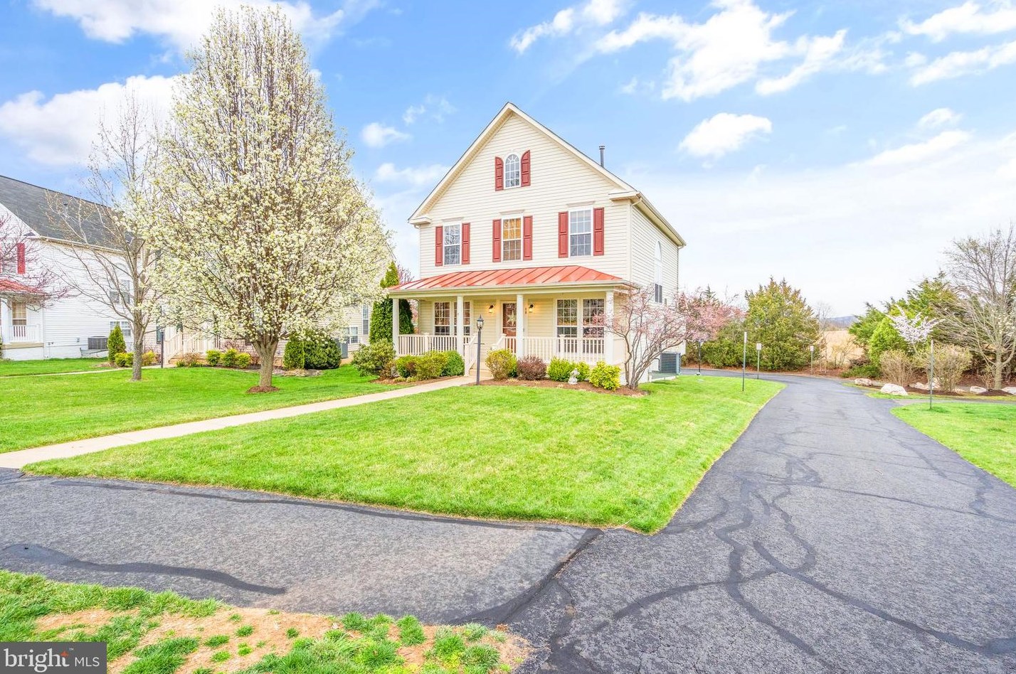 18 Tritapoe Pl, Lovettsville, VA 20180