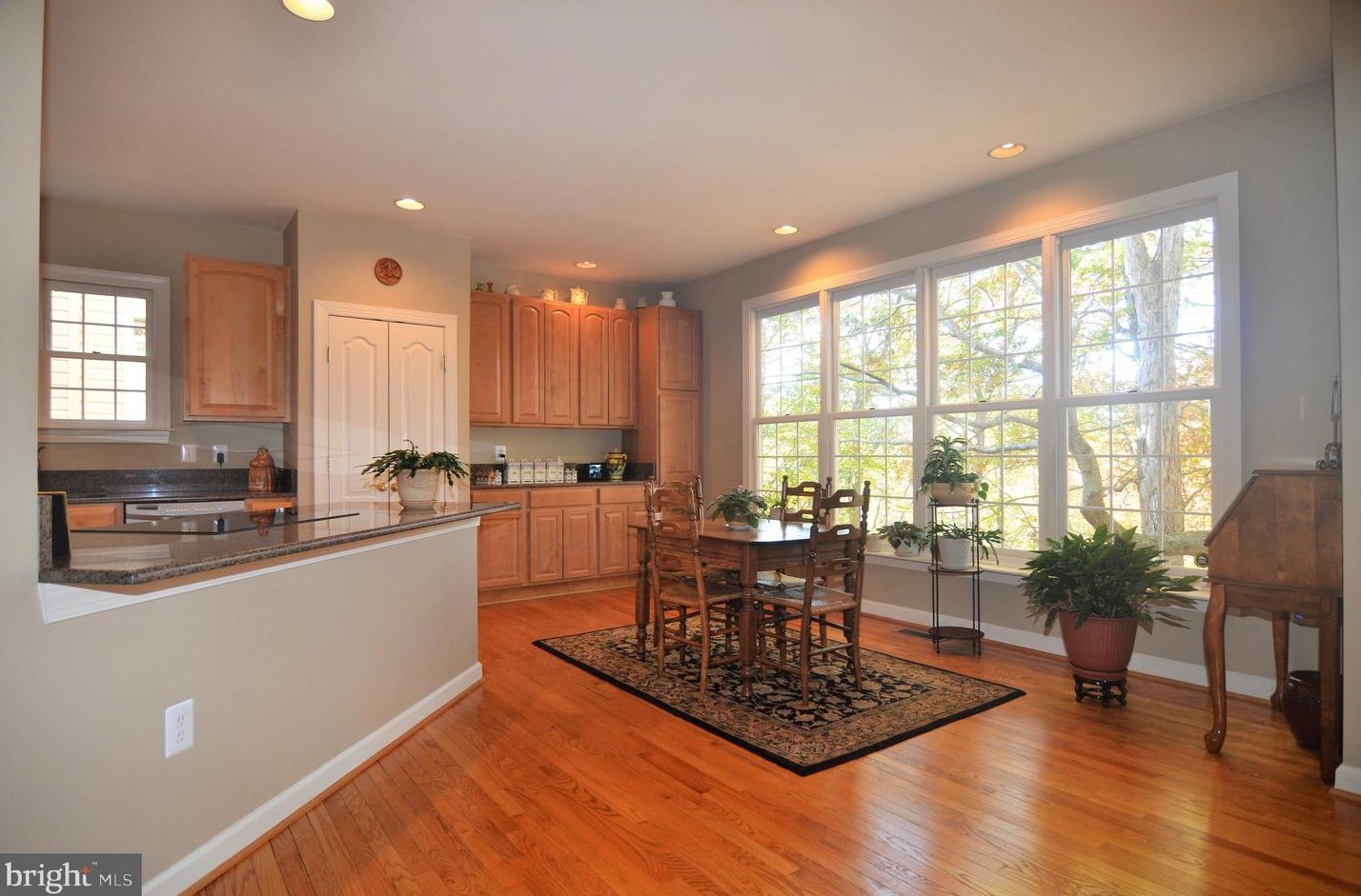 21111 Brookside Ln, Dulles, VA 20165-7643