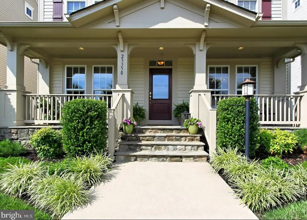 23350 Higbee Ln, Ashburn, VA 20148