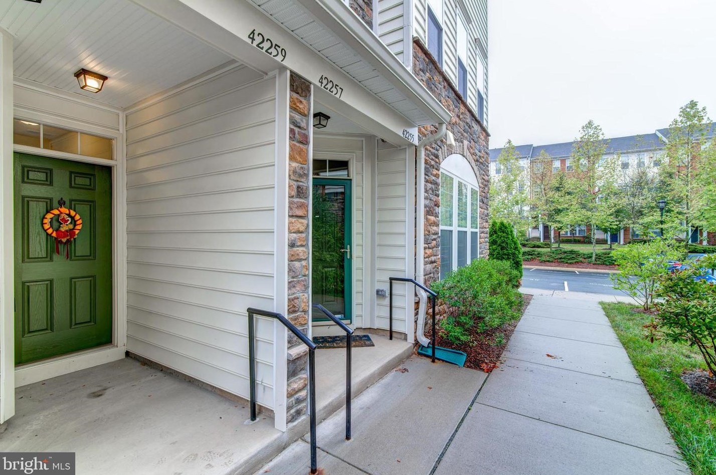 42259 San Juan Ter, Stone Ridge, VA 20105