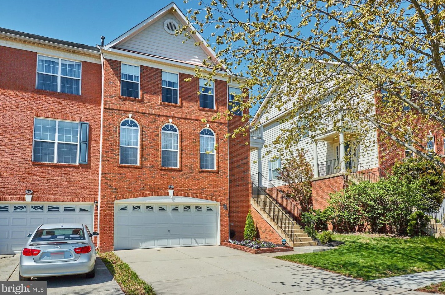 25499 Beresford Dr, Fairfax, VA 20152-3901