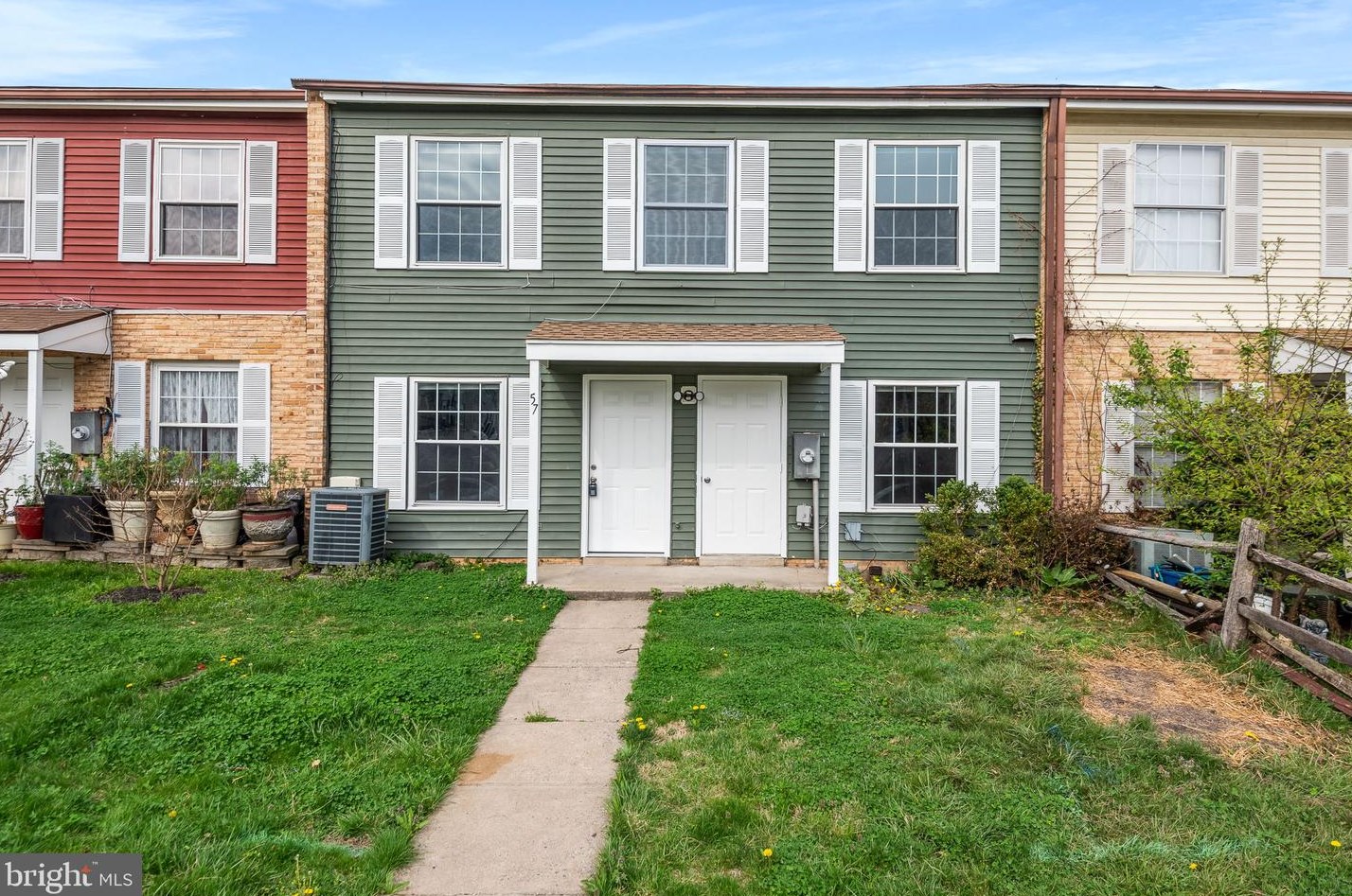 57 Adams Dr Ne, Leesburg, VA 20176