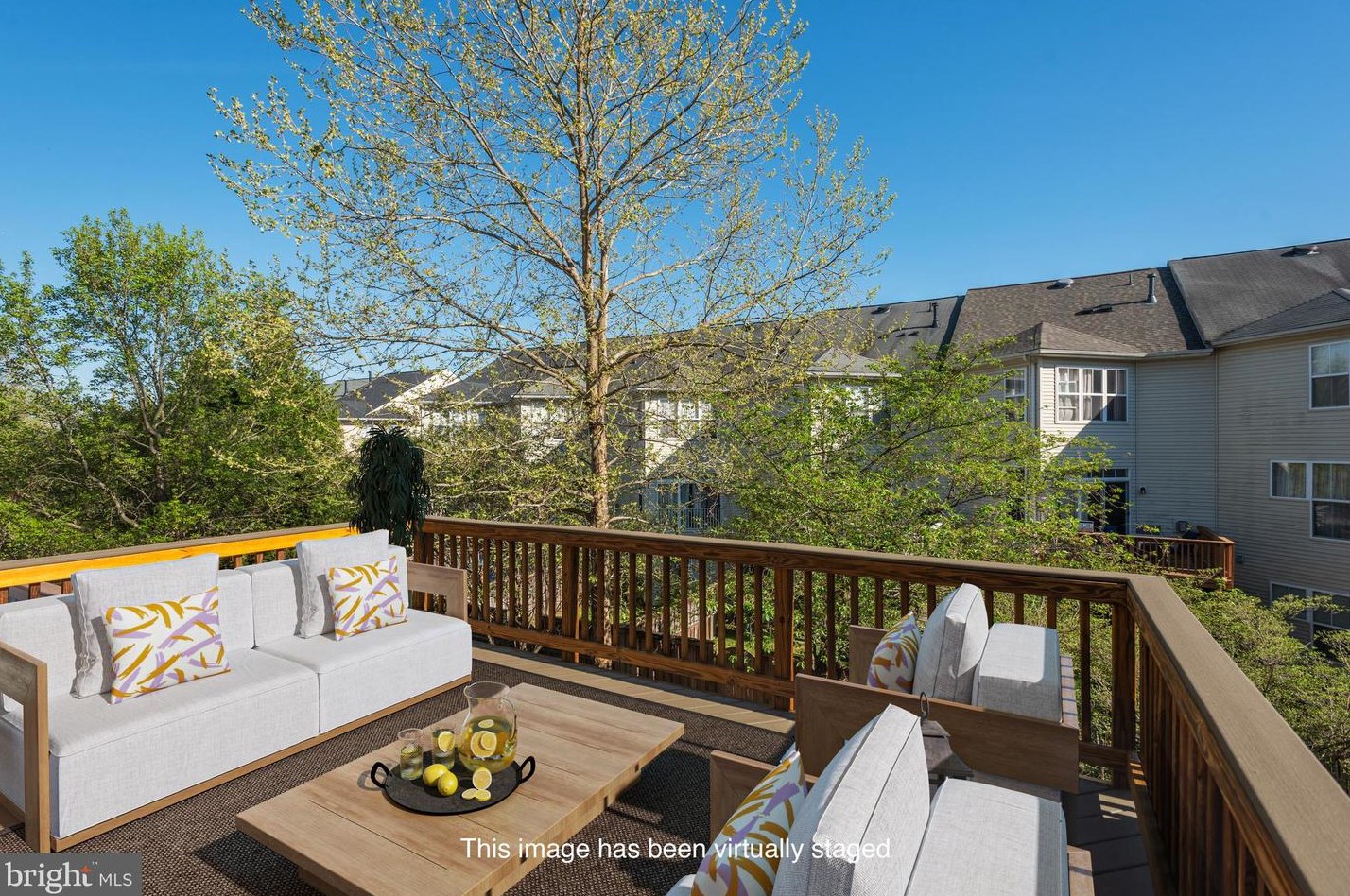 42489 Magellan Sq, Ashburn VA  20148-5609 exterior