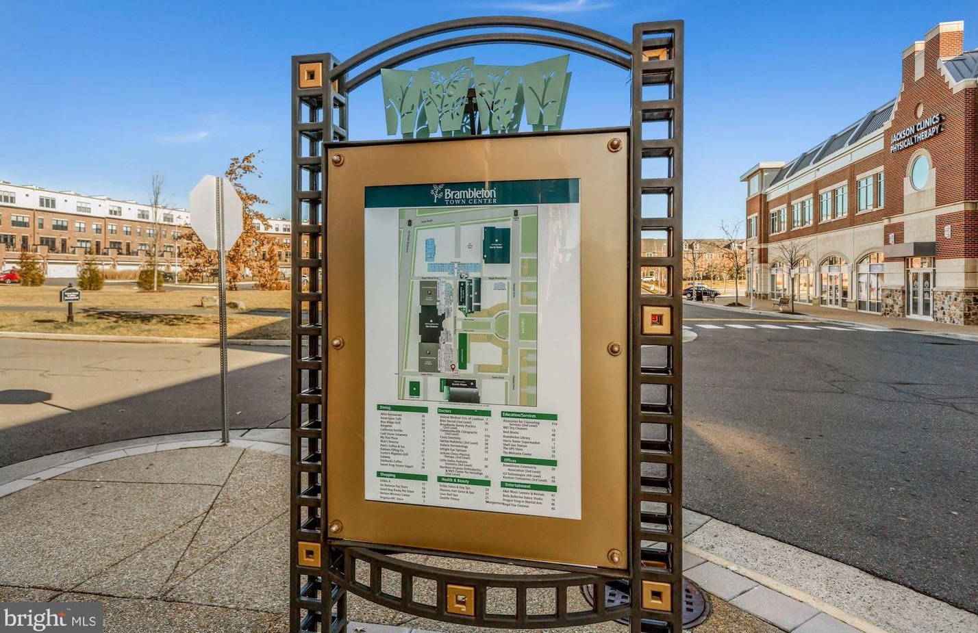 42489 Magellan Sq, Ashburn VA  20148-5609 exterior