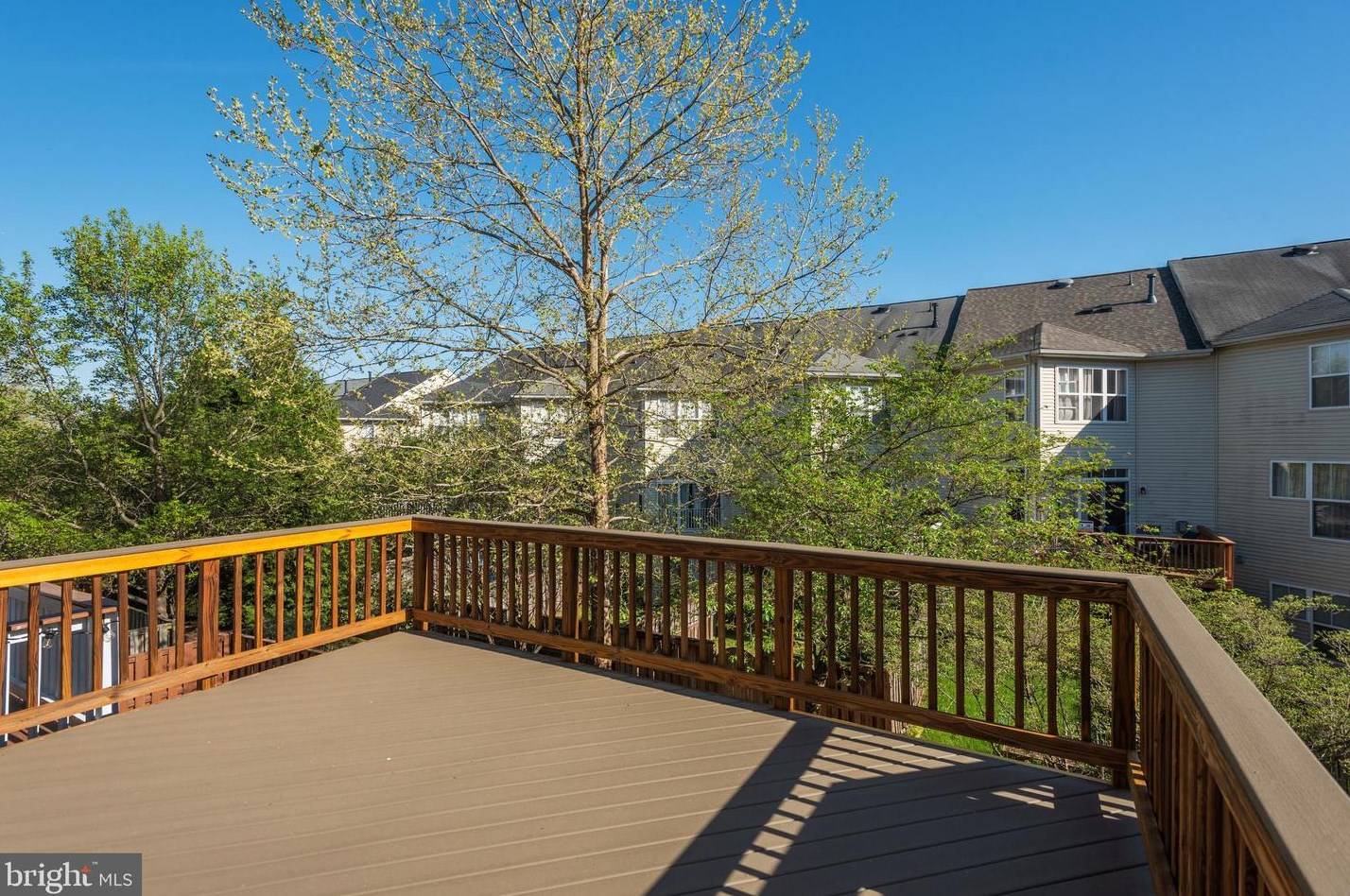 42489 Magellan Sq, Ashburn VA  20148-5609 exterior