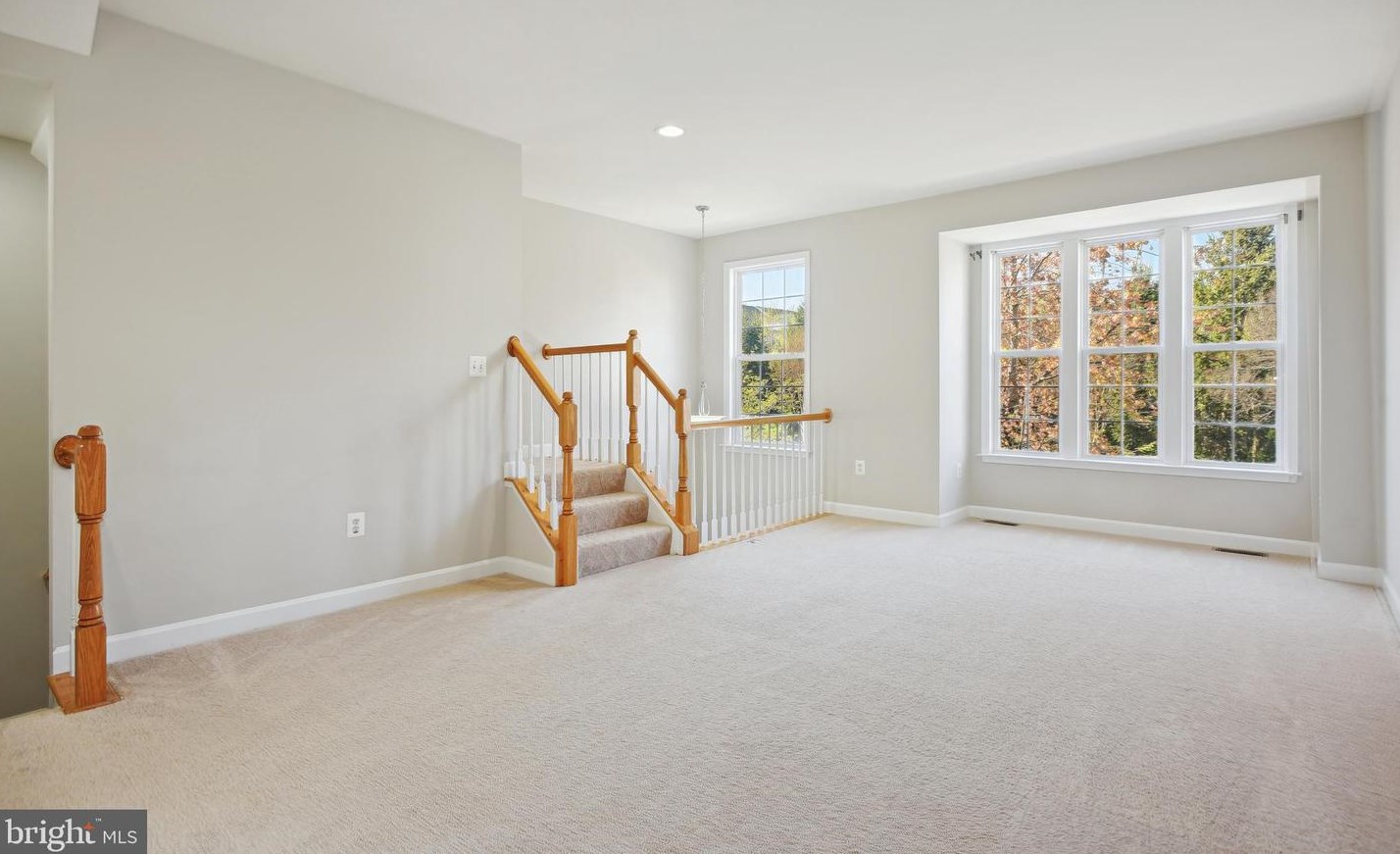 42489 Magellan Sq, Ashburn VA  20148-5609 exterior