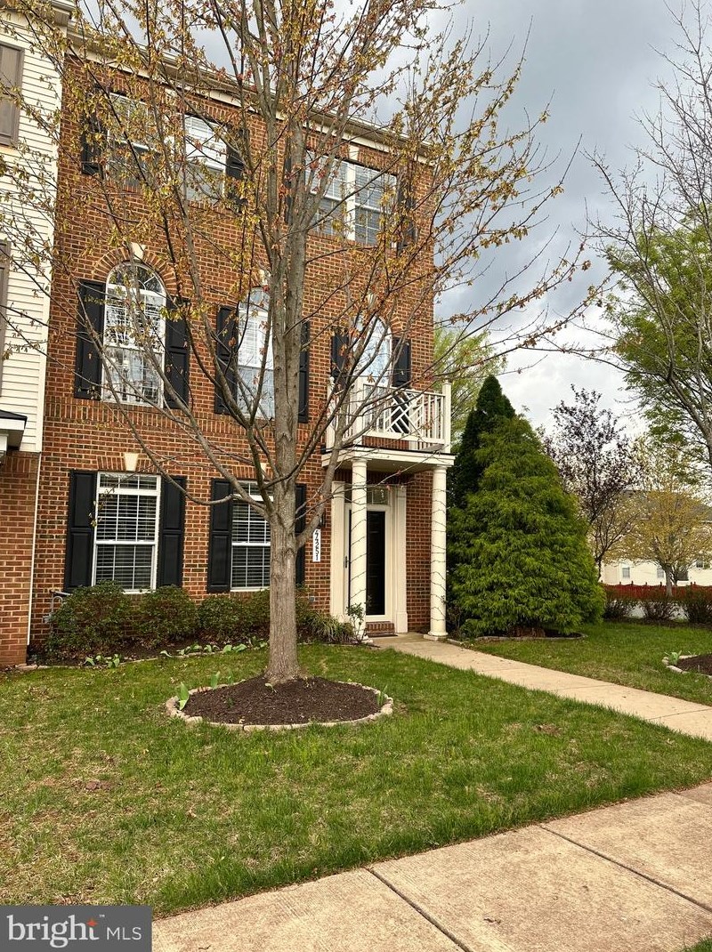 44251 Huron Ter, Ashburn, VA 20147