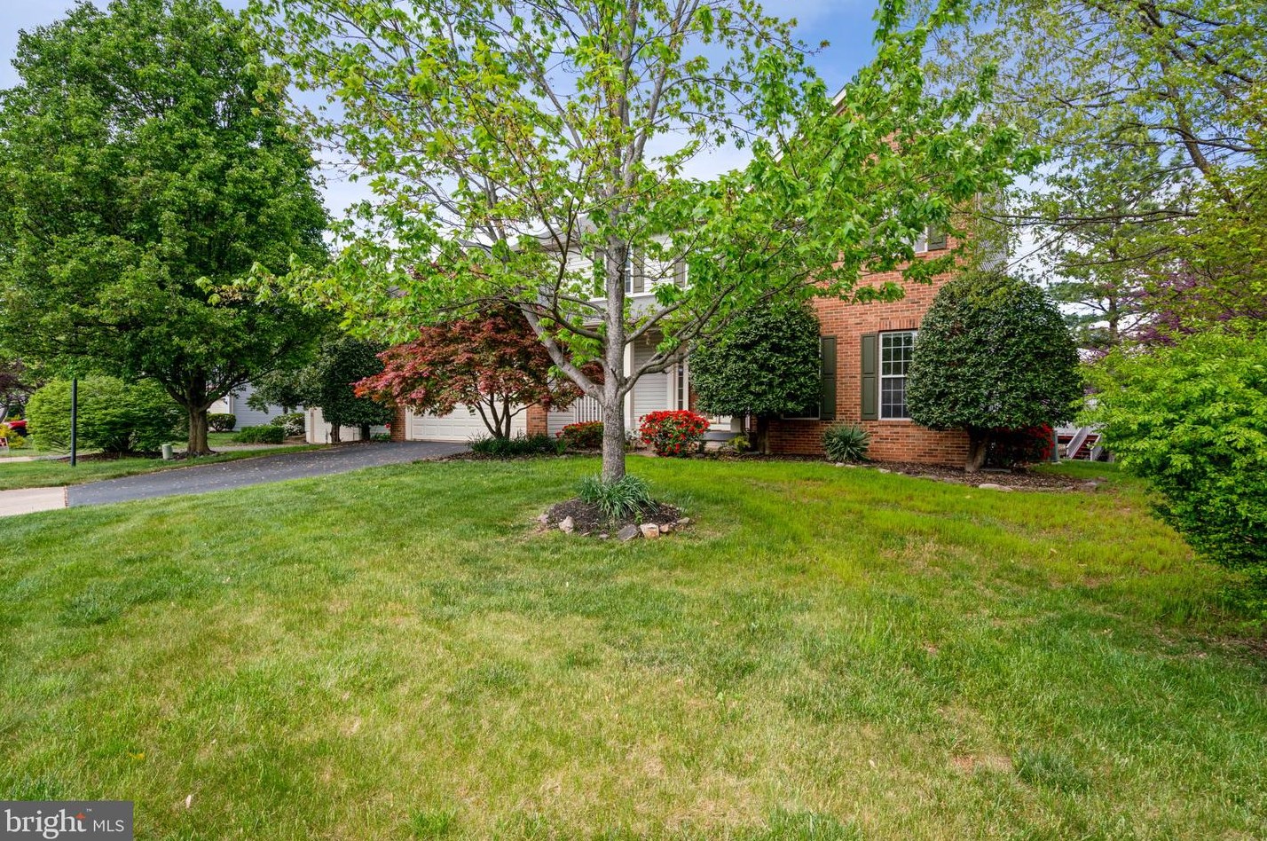 20716 Rainsboro Dr, Ashburn, VA 20147-2832