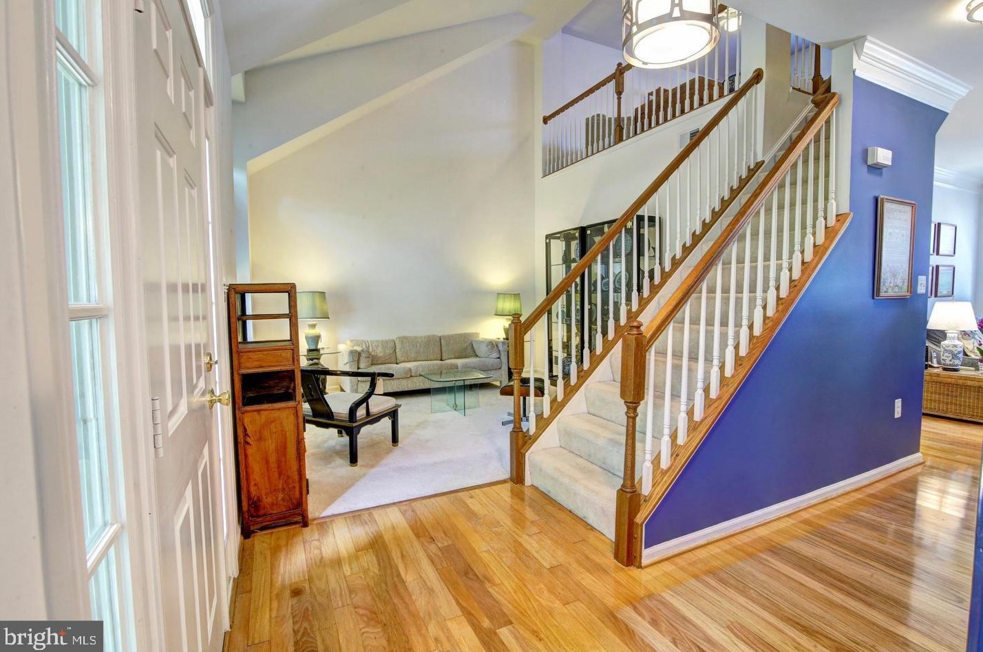 43234 Thurgood Ter, Ashburn, VA 20147
