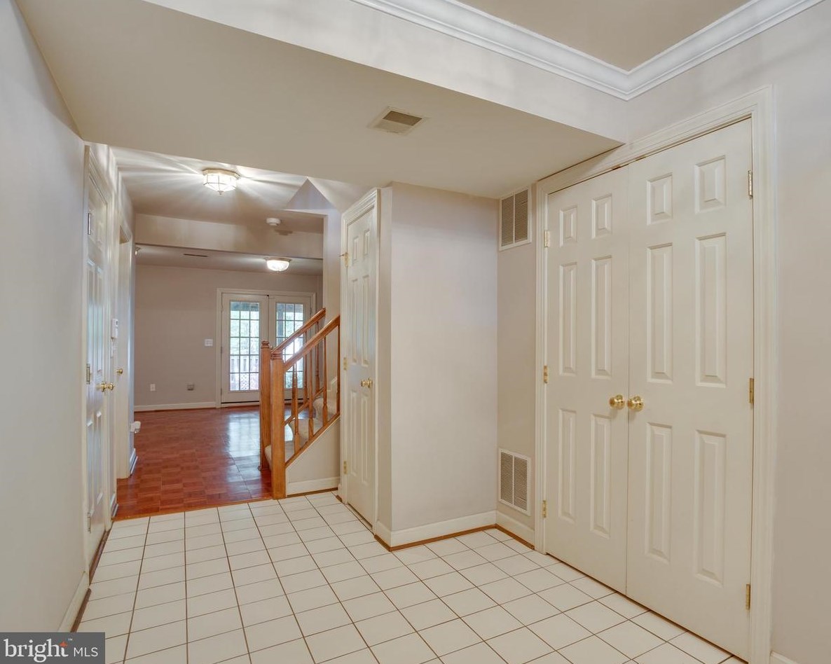 46523 River Meadows Ter, Dulles, VA 20165