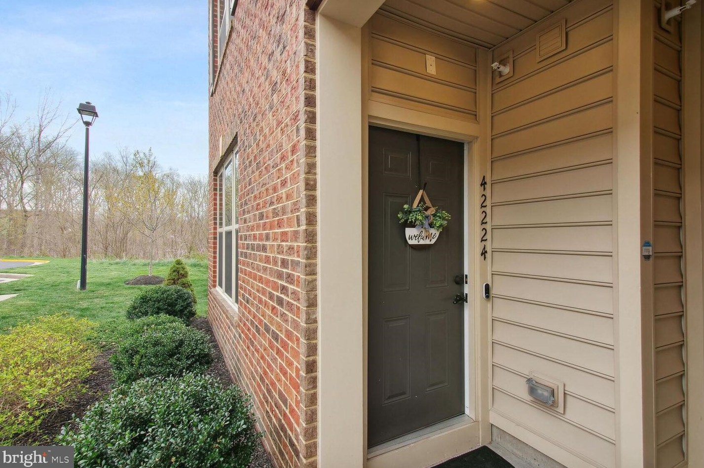 42224 Piebald Square, Stone Ridge, VA 20105