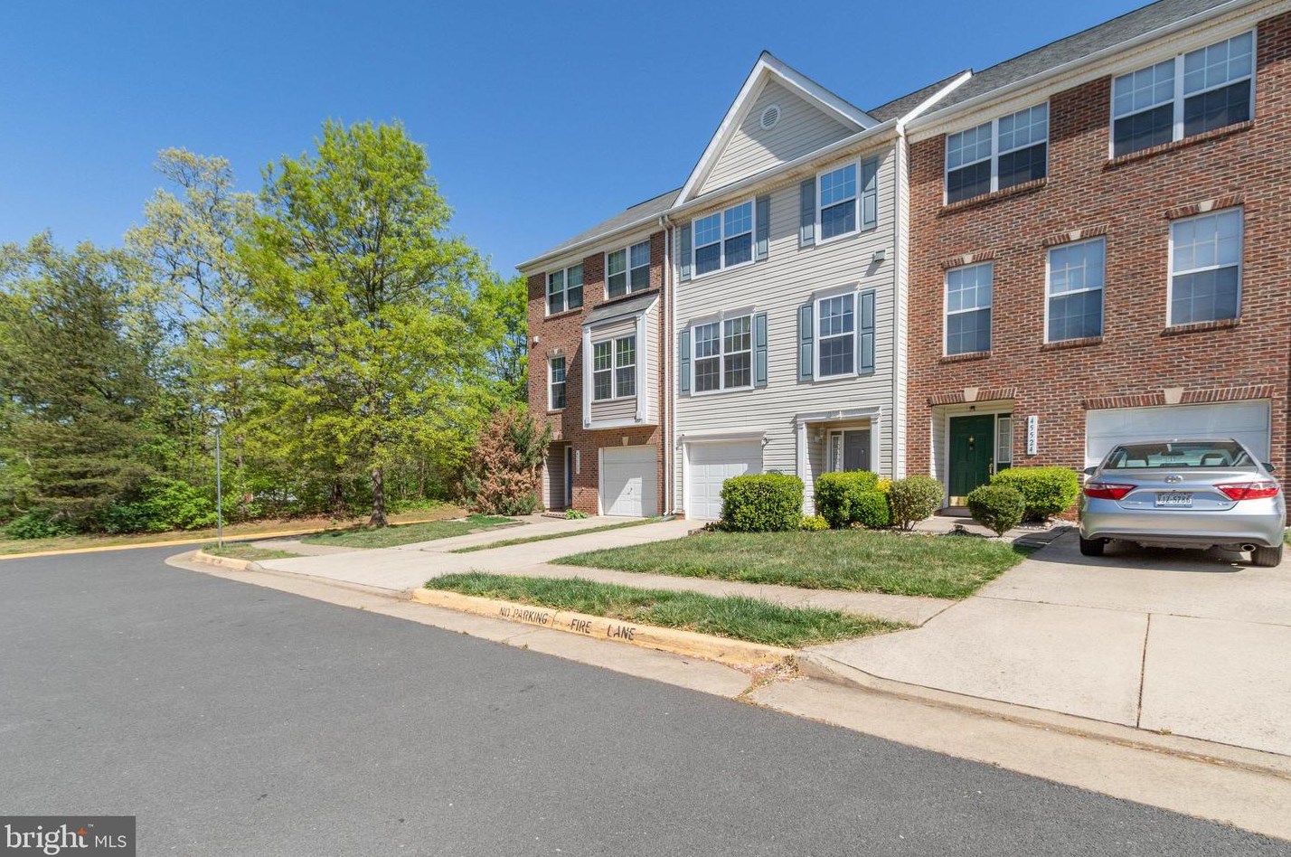 45522 Lake Haven Ter, Dulles, VA 20165-6537
