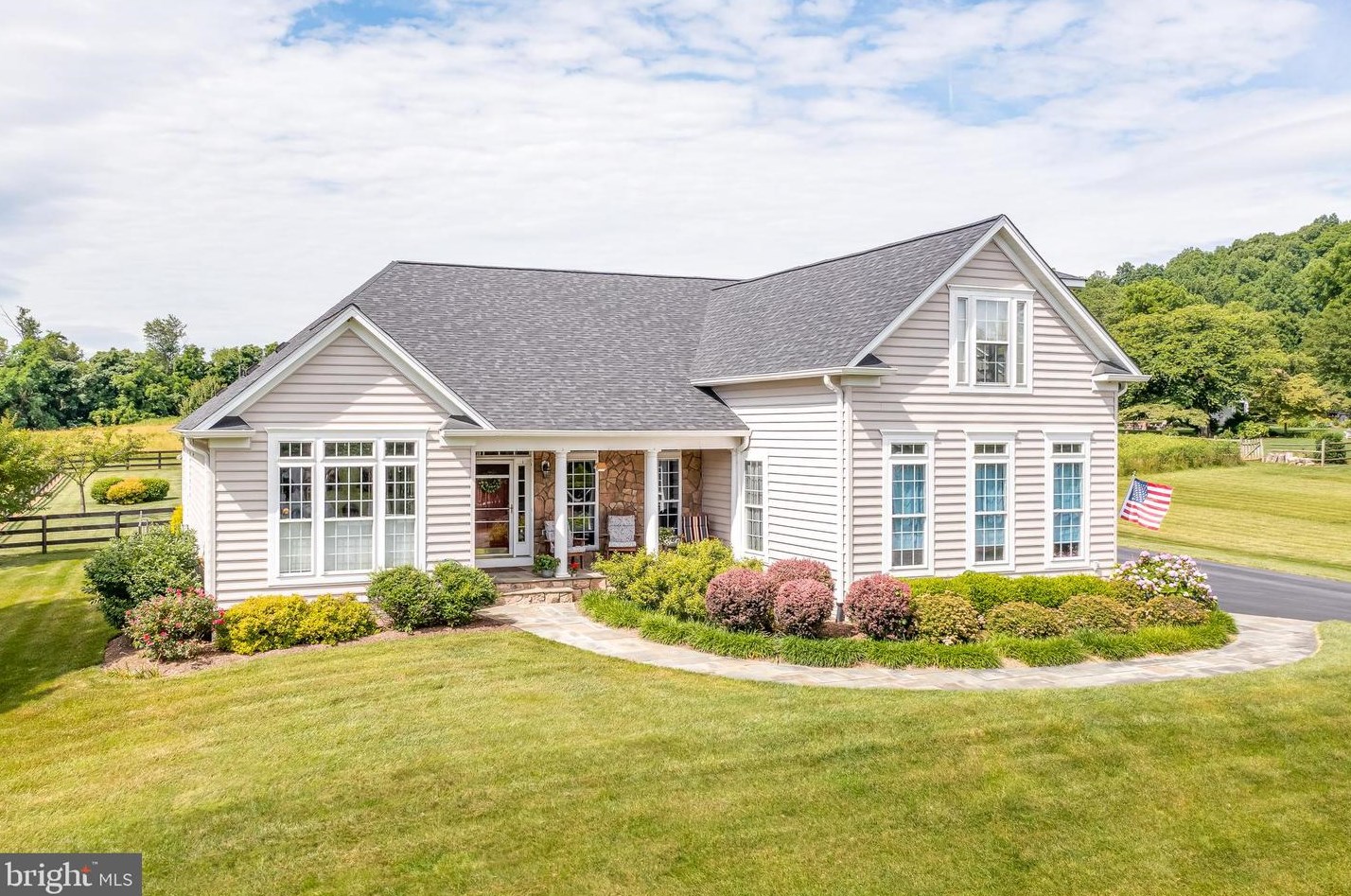 35987 Birch Hollow, Purcellville, VA 20132