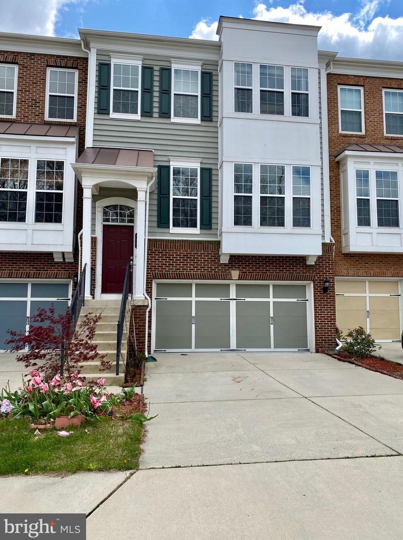 43569 White Cap Ter, Fairfax, VA 20152-5807
