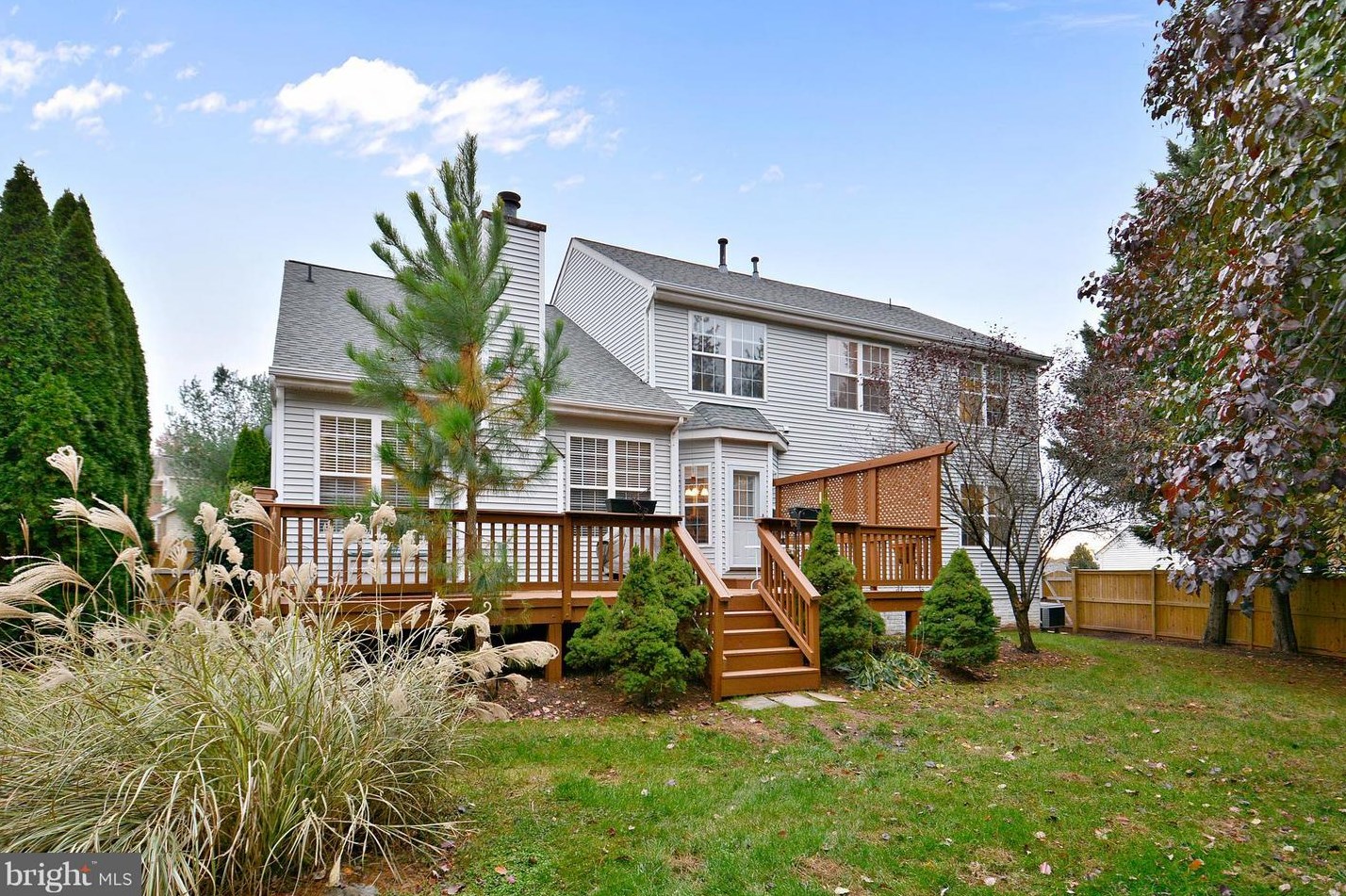 47338 Westwood Pl, Dulles, VA 20165-2411