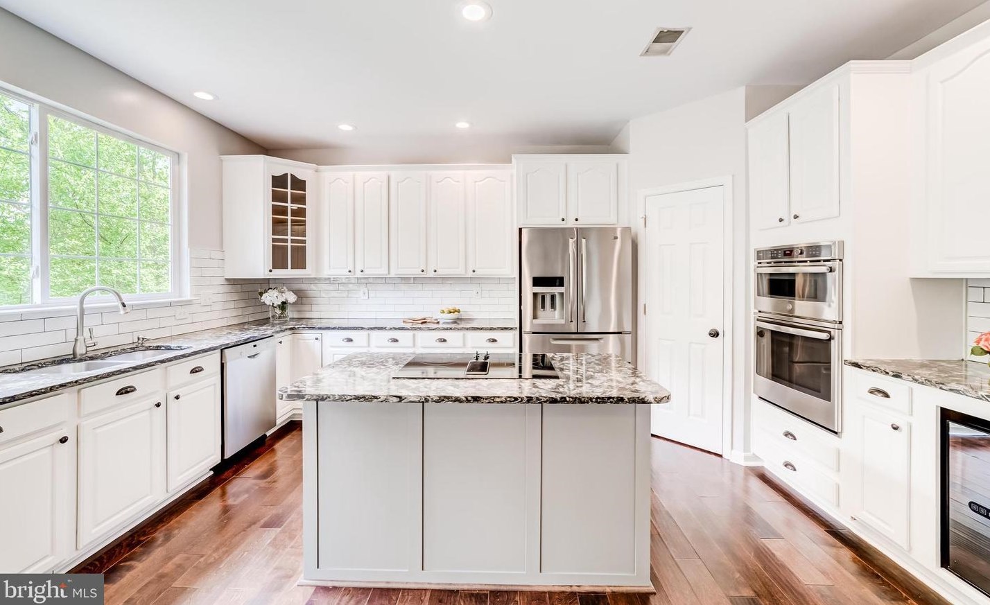 20590 Coppersmith Dr, Ashburn, VA 20147-3708