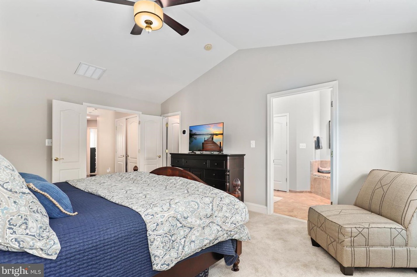 25546 Oak Medley Ter, Stone Ridge VA  20105-2665 exterior