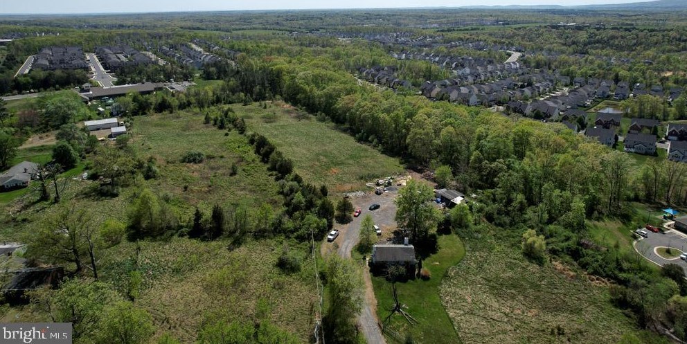 25546 Oak Medley Ter, Stone Ridge VA  20105-2665 exterior