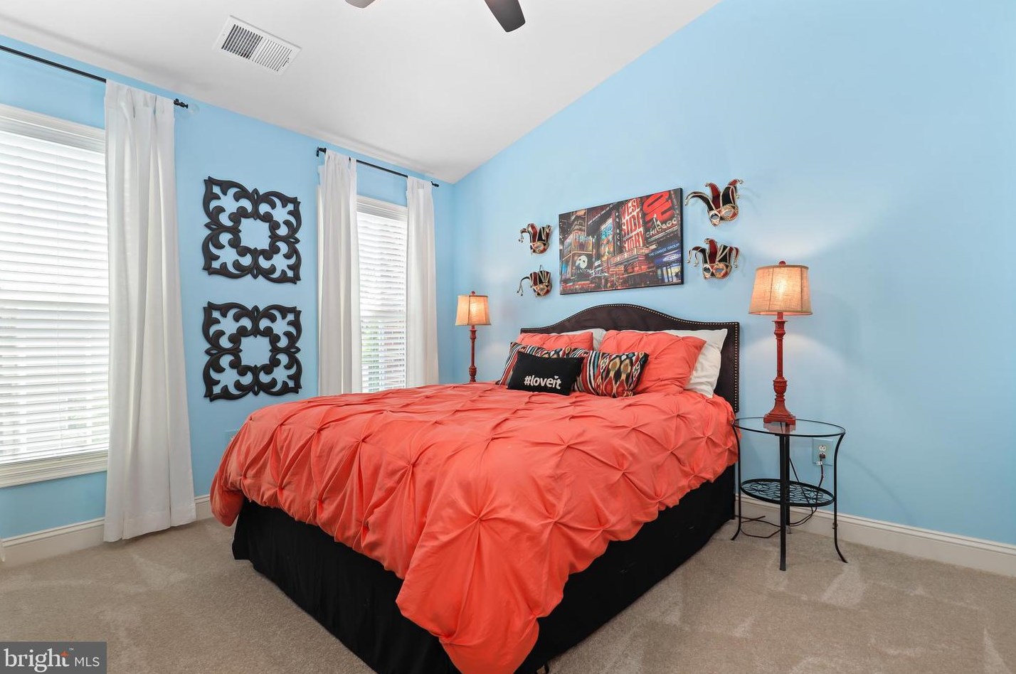 25546 Oak Medley Ter, Stone Ridge VA  20105-2665 exterior