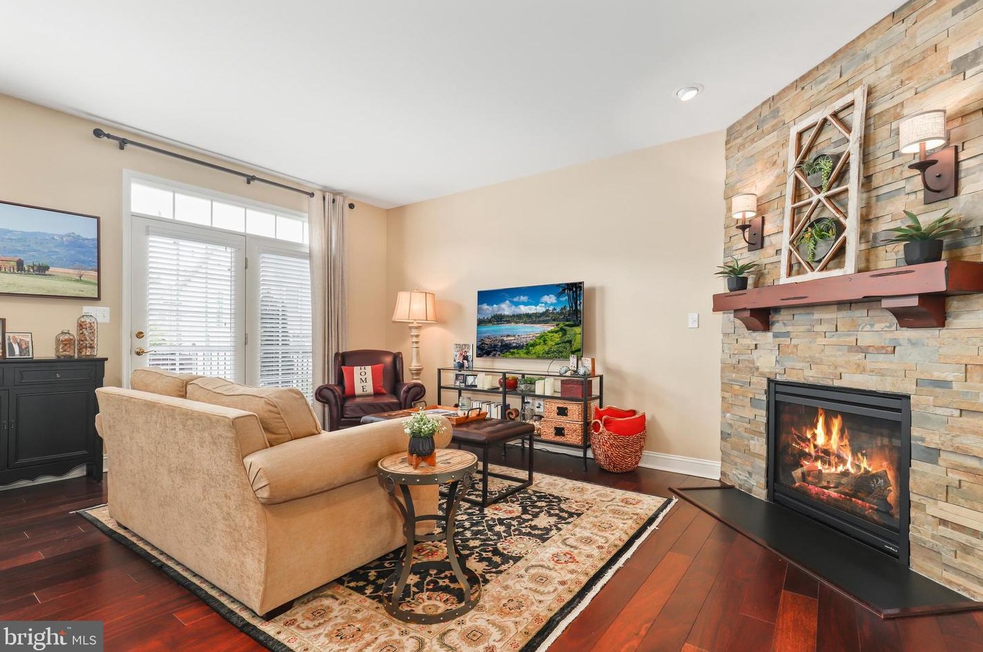 25546 Oak Medley Ter, Stone Ridge VA  20105-2665 exterior