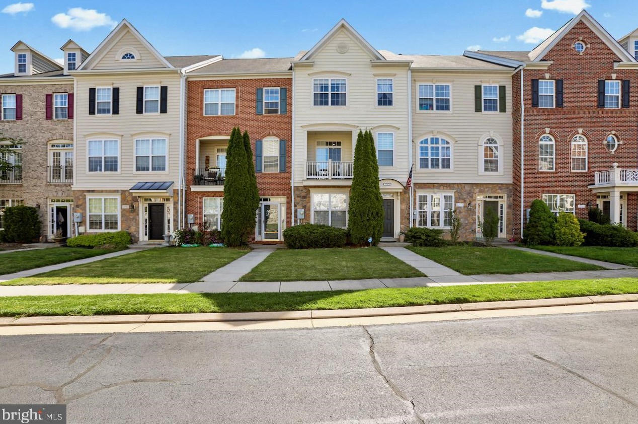 22970 Eversole Ter, Ashburn, VA 20148-5672