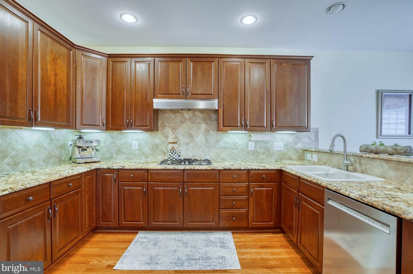 25190 Fortitude Ter, Fairfax VA  20152-6052 exterior