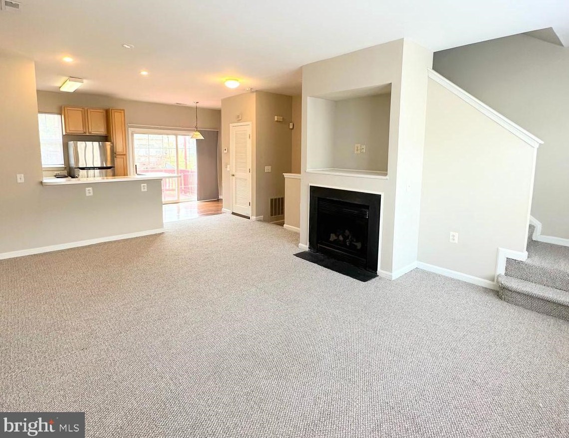 23096 Fontwell Sq, Dulles VA  20166-4348 exterior