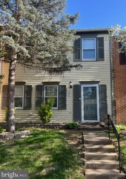901 Holborn Ct, Dulles, VA 20164