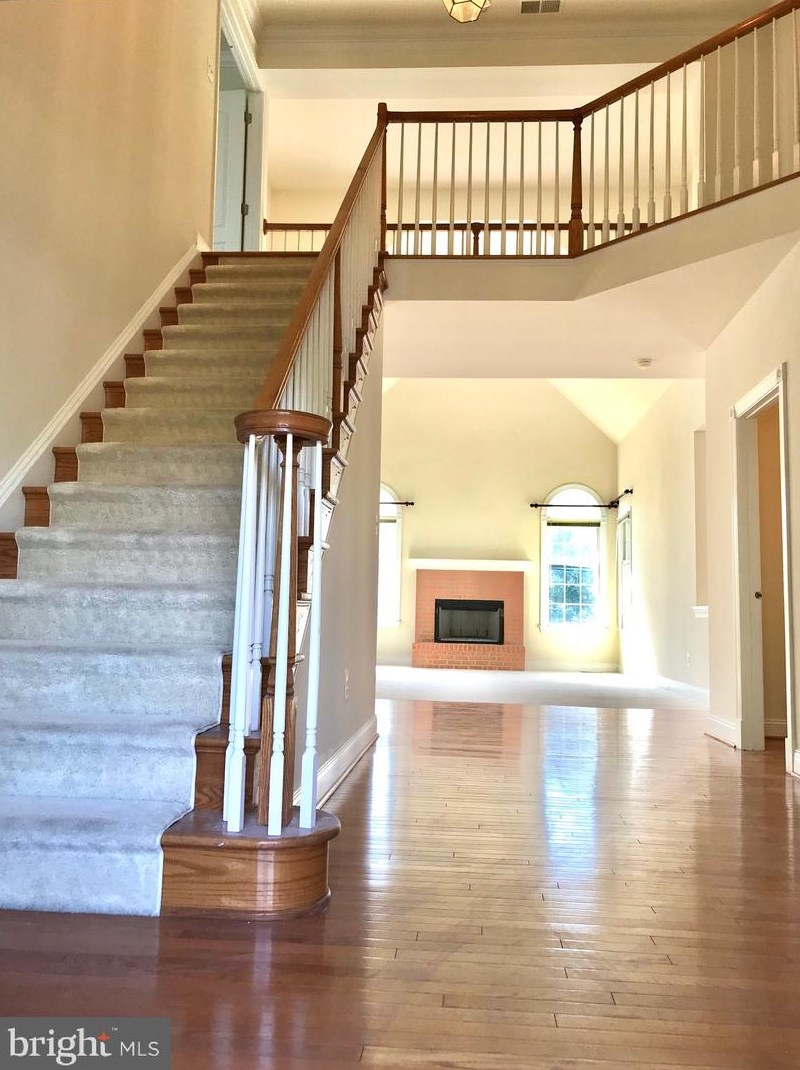 43237 Valiant Dr, Fairfax, VA 20152-3425