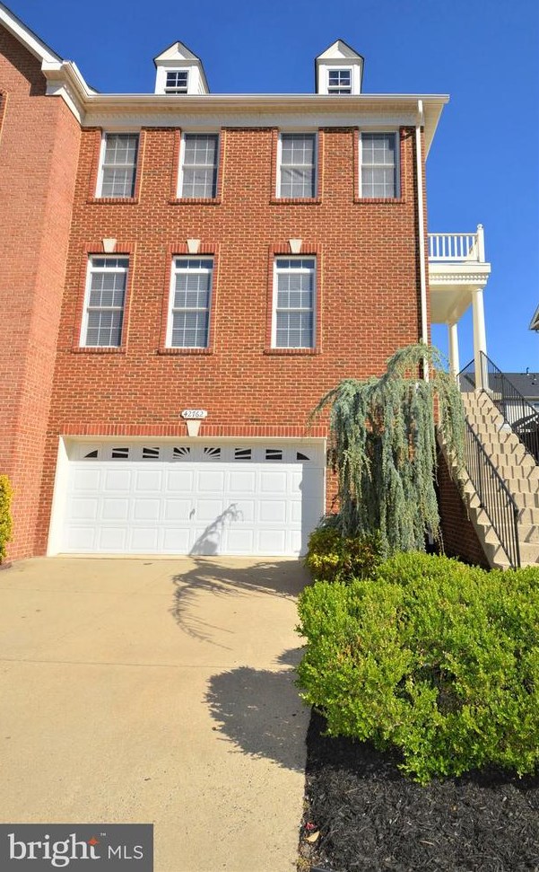 42762 Locklear Ter, Fairfax, VA 20152-6632