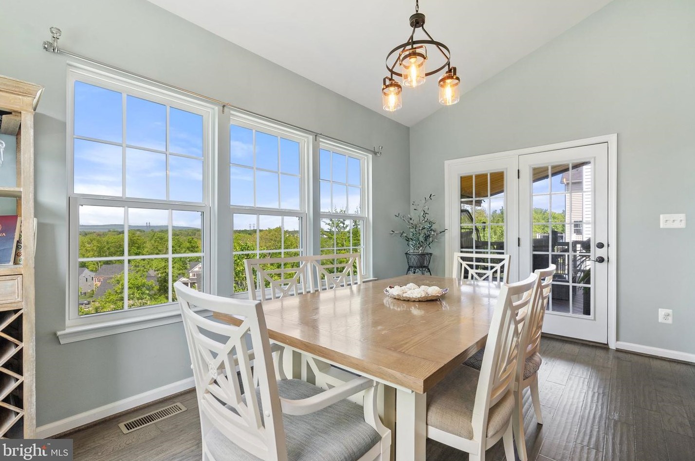 25849 Racing Sun Dr, Stone Ridge VA  20105-5838 exterior