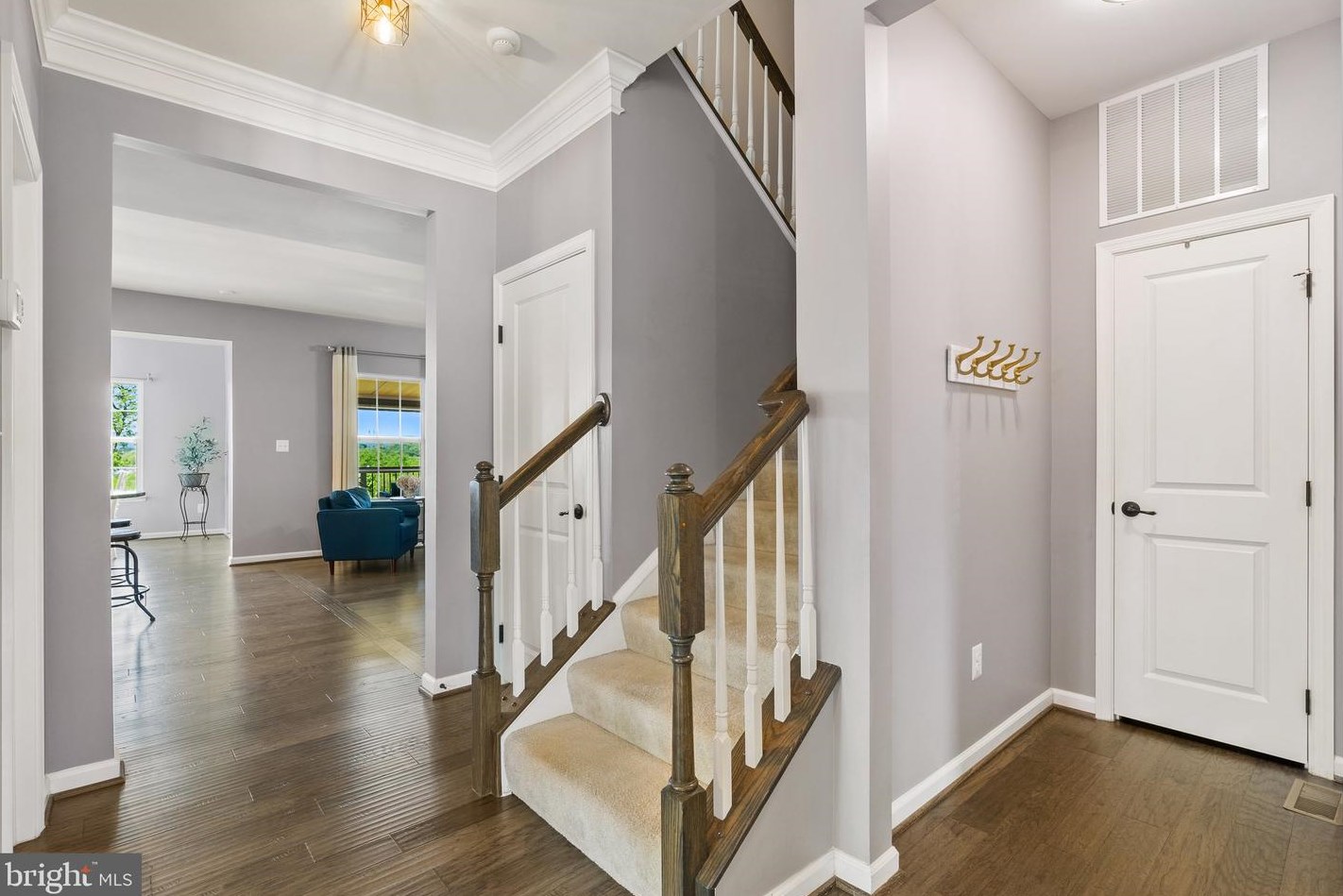 25849 Racing Sun Dr, Stone Ridge VA  20105-5838 exterior