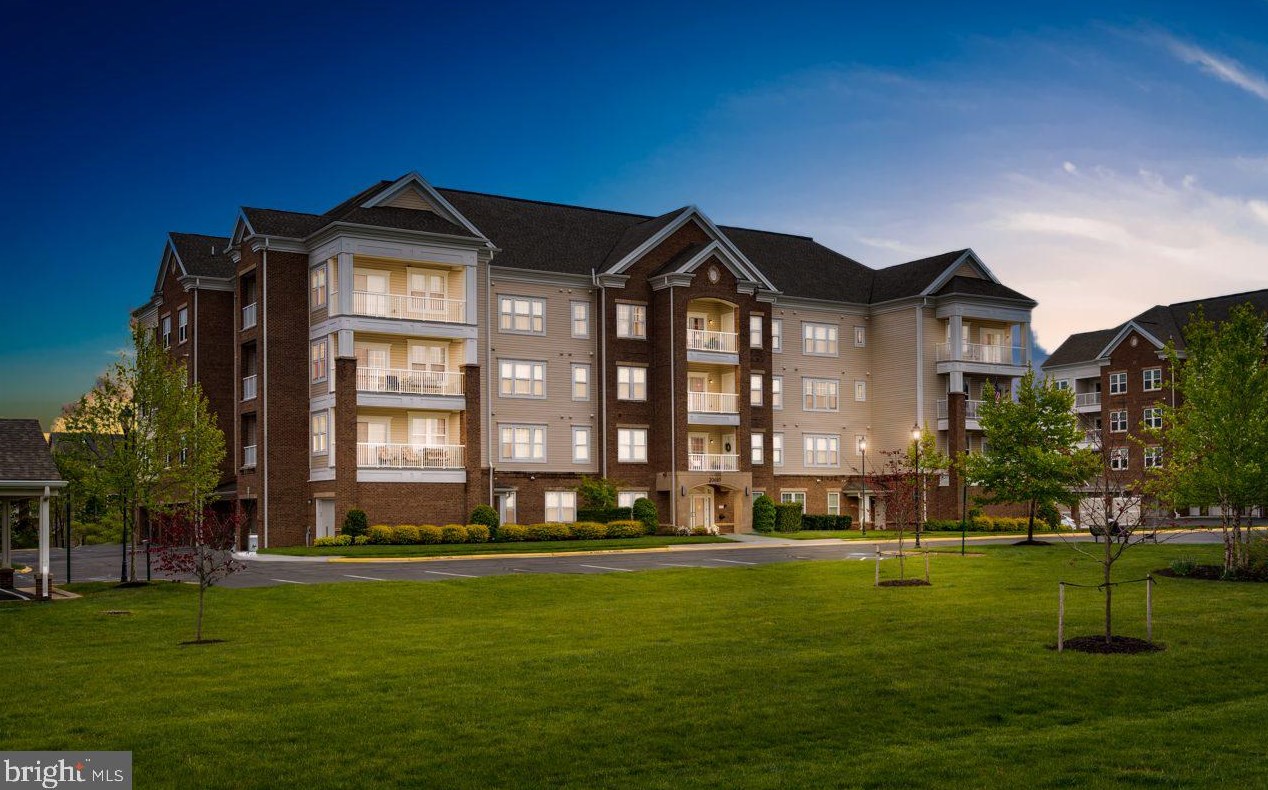 20610 Hope Spring Terrace #201, Ashburn, VA 20147