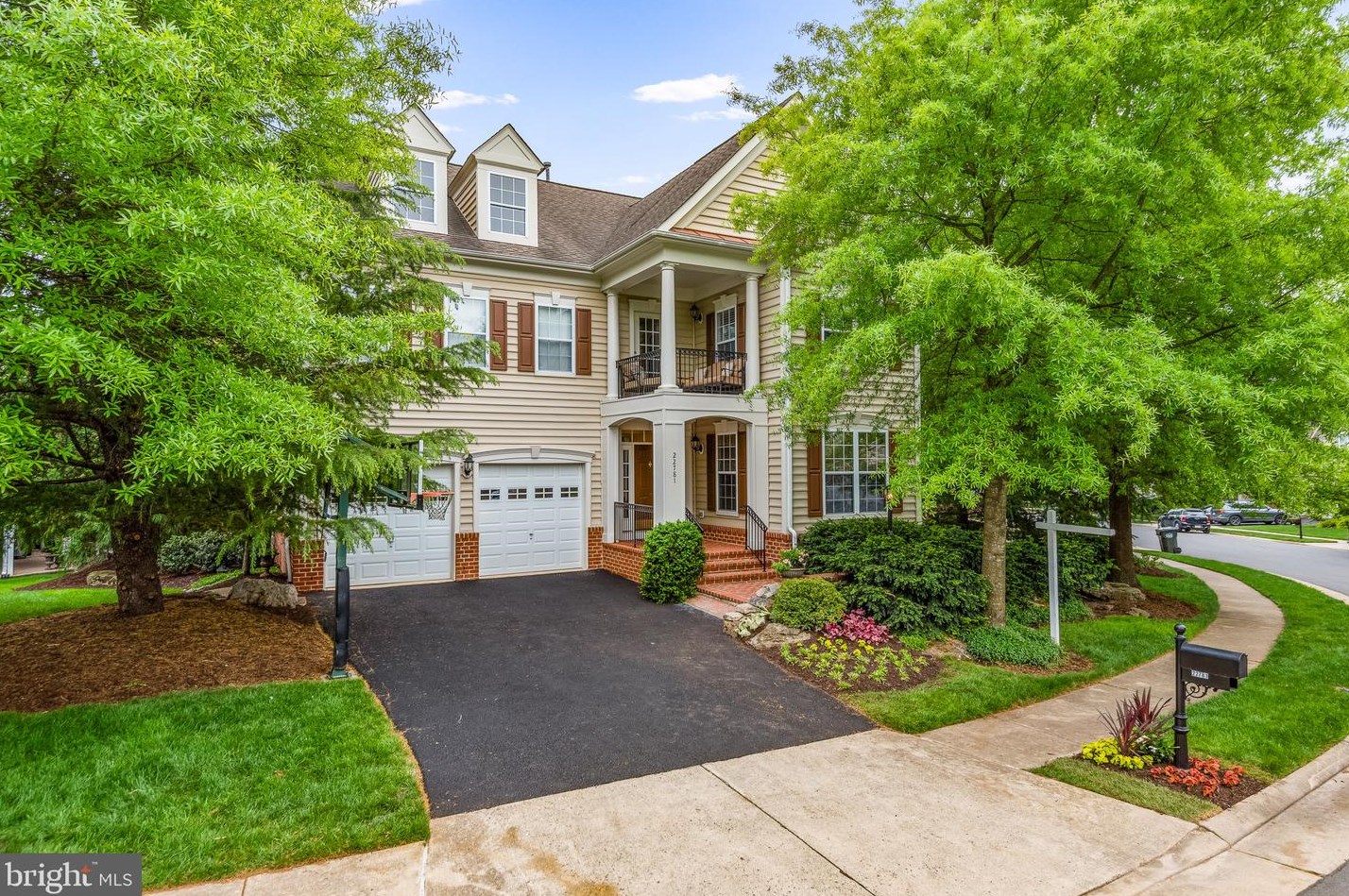 22781 Highcrest Cir, Ashburn, VA 20148-6953