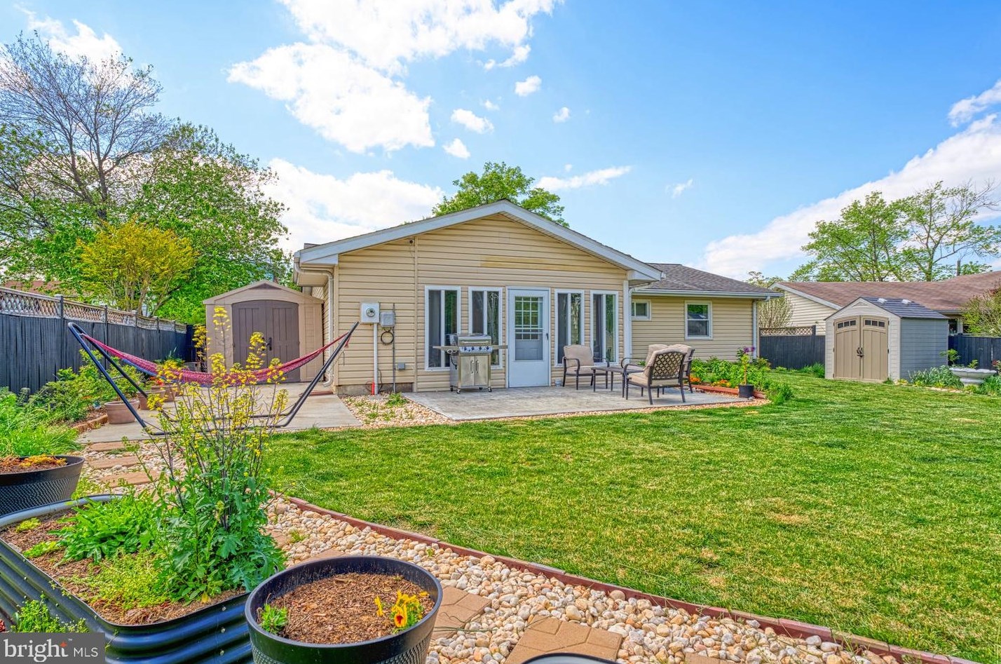 102 Harrison Rd, Dulles VA  20164-2716 exterior