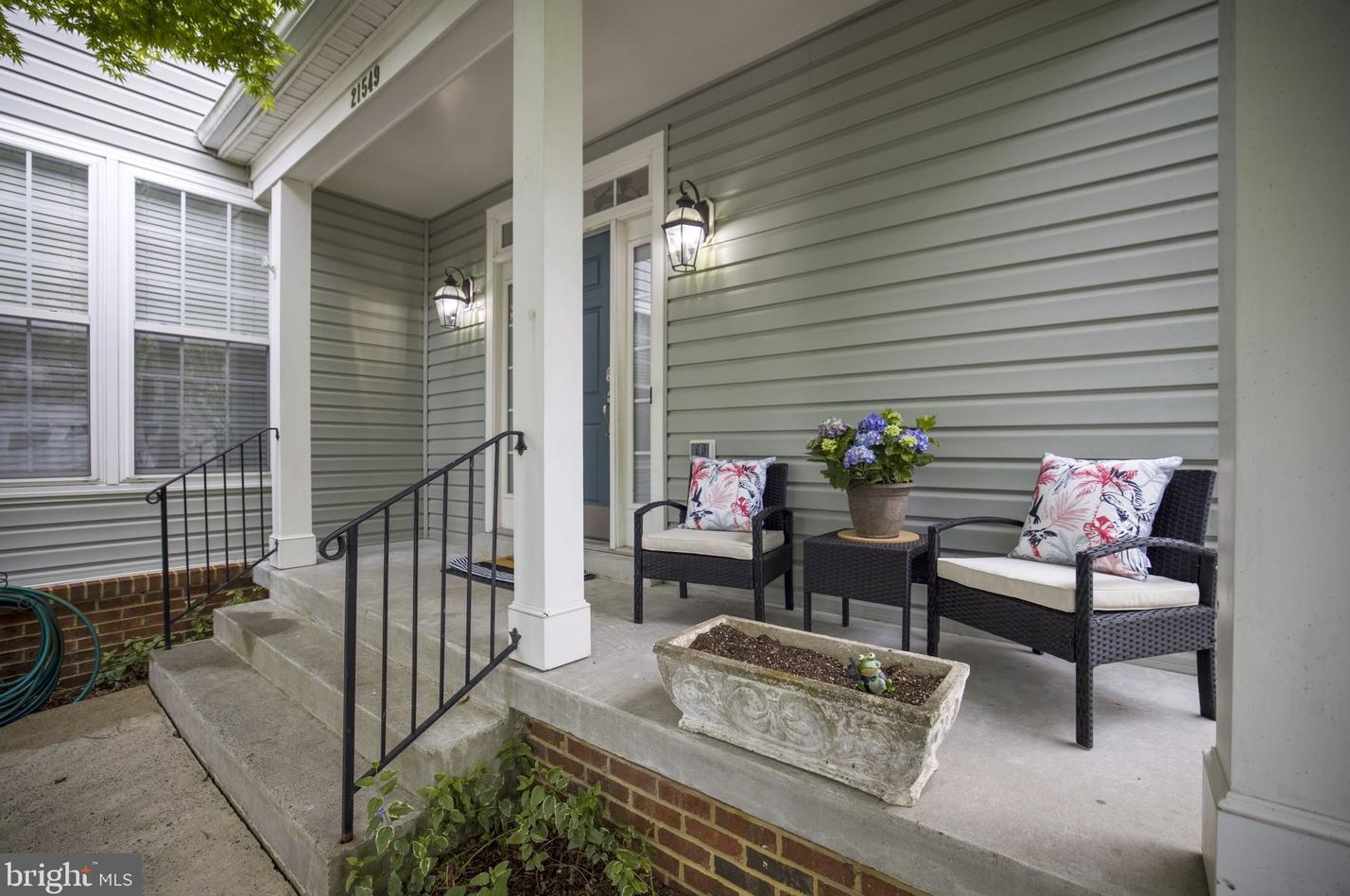 21549 Center Point Cir, Ashburn, VA 20147-4591
