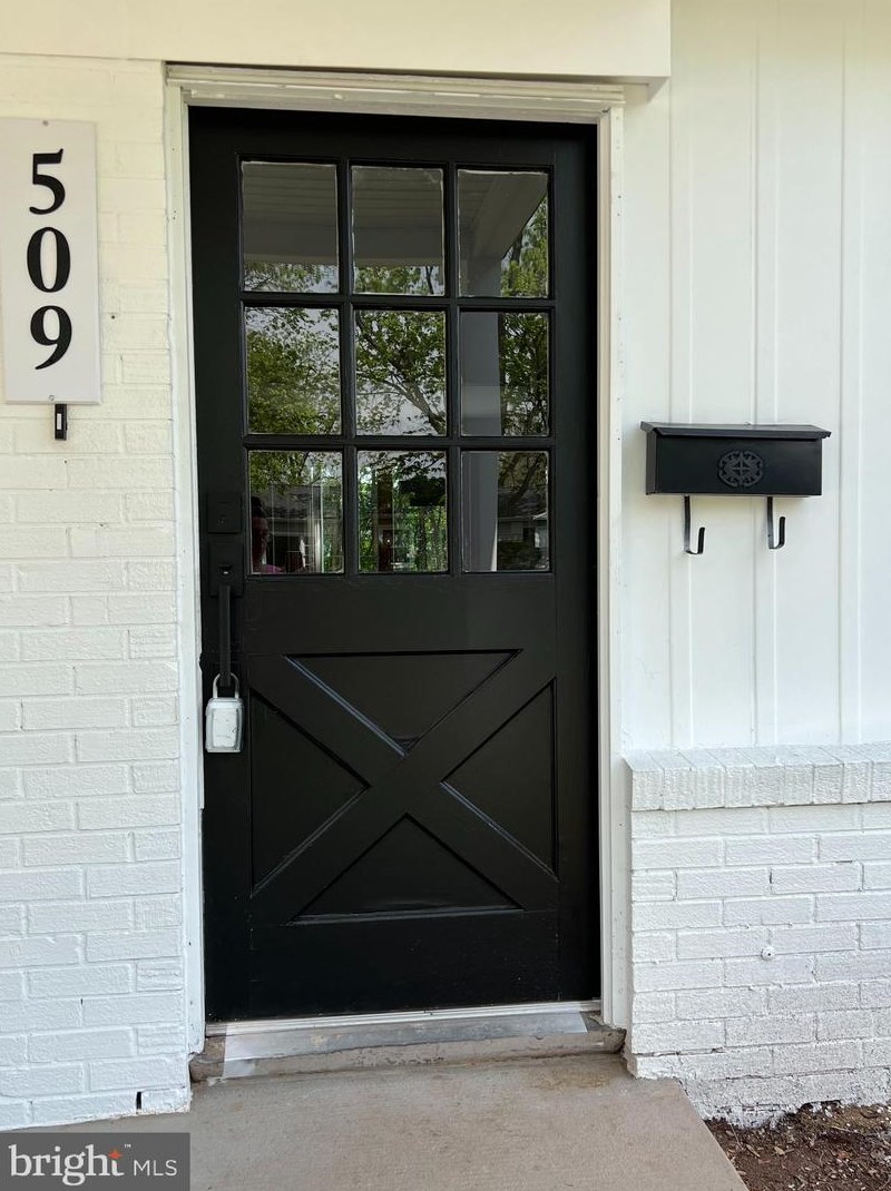 509 W Nettle Tree Rd, Dulles, VA 20164