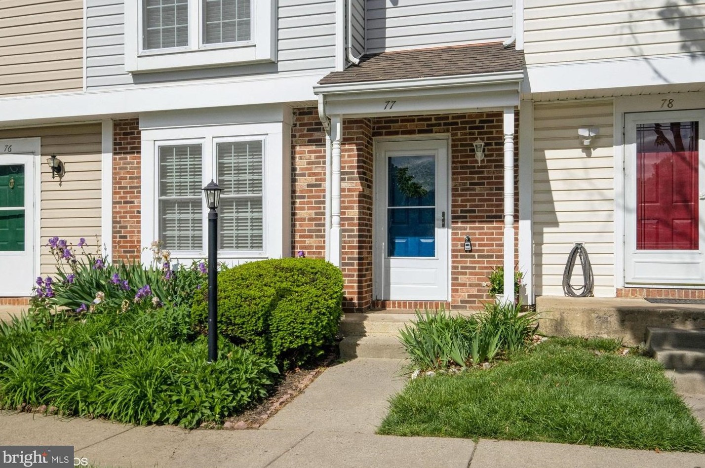 77 Sudbury Sq, Dulles, VA 20164-3233