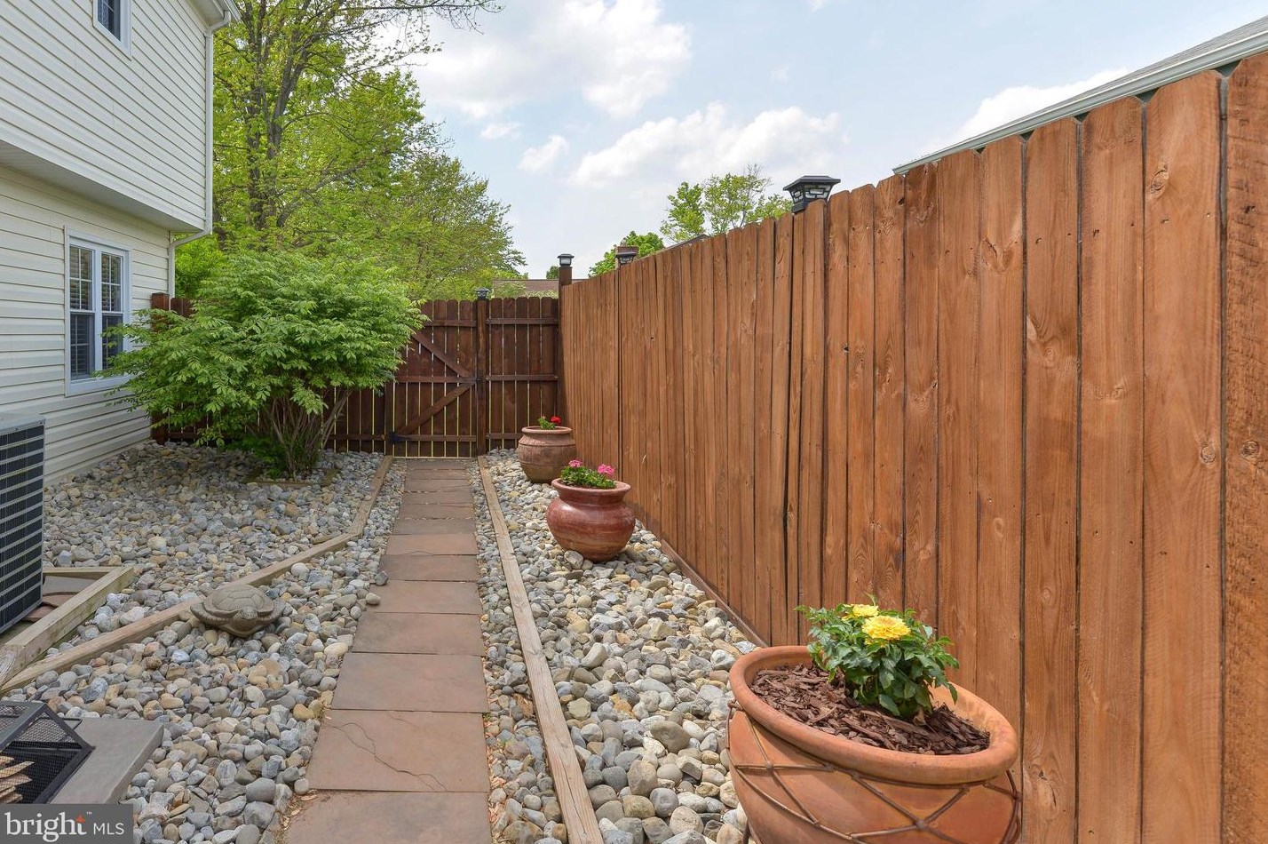 103 Cherry Tree Ct, Dulles VA  20164-2402 exterior