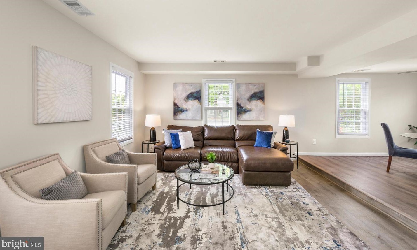 103 Cherry Tree Ct, Dulles VA  20164-2402 exterior