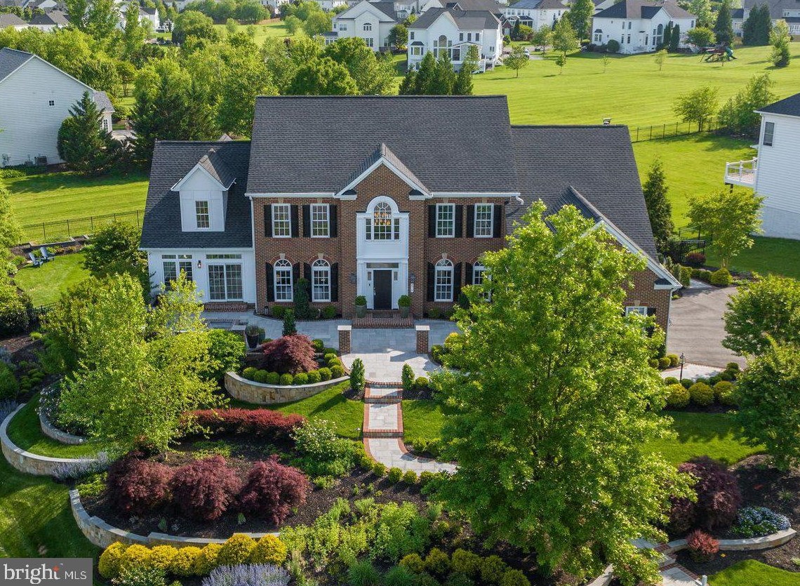 22314 Dolomite Hills Dr, Ashburn, VA 20148-7166