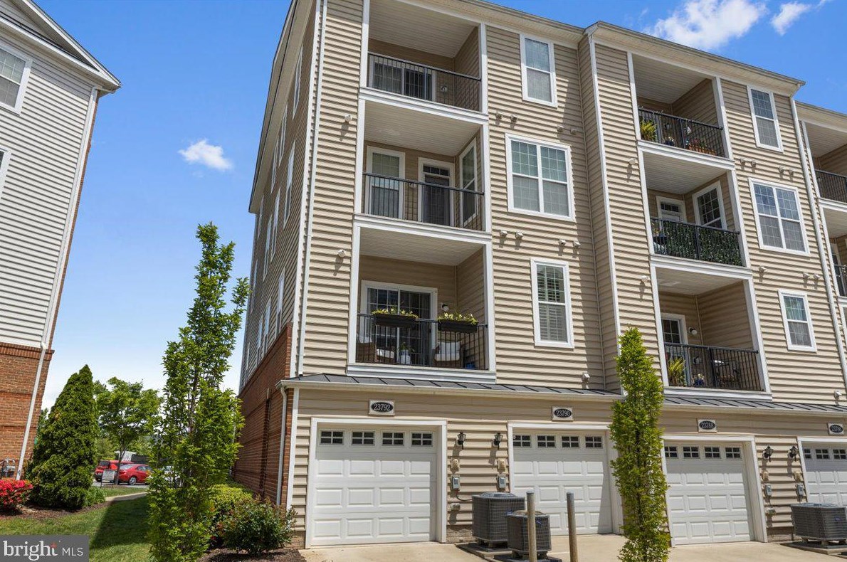 23790 Hopewell Manor Ter, Ashburn, VA 20148-7421