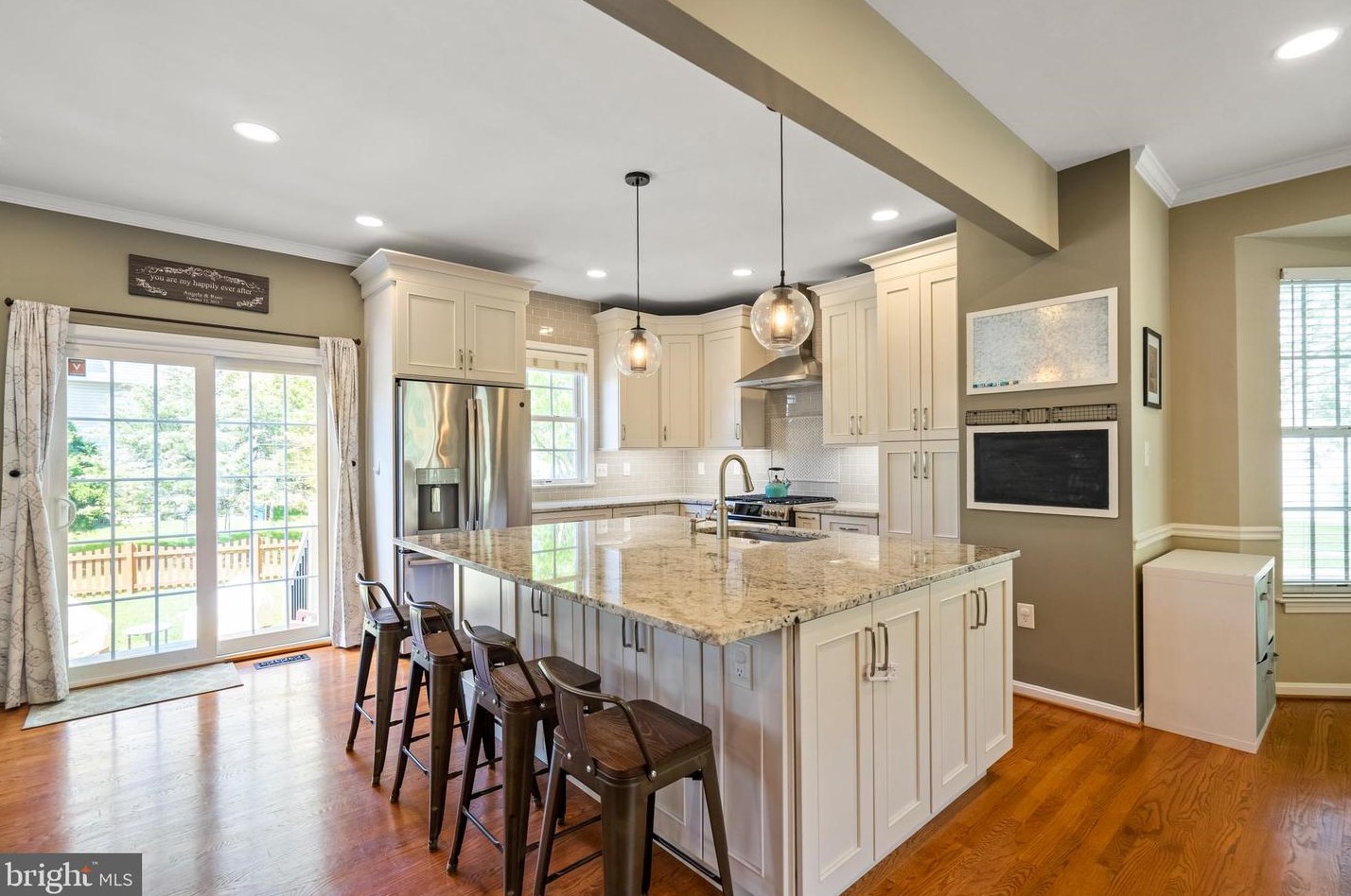 25570 Dabner Dr, Fairfax, VA 20152-3909
