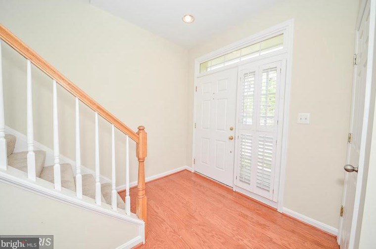46803 Keswick Sq, Dulles, VA 20165-3545