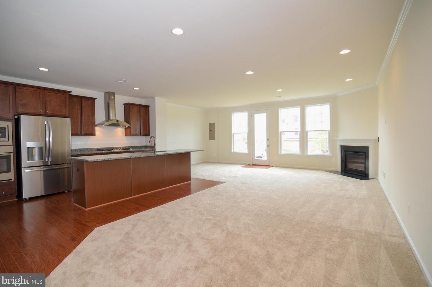 42459 Benfold Sq, Ashburn VA  20148-7609 exterior