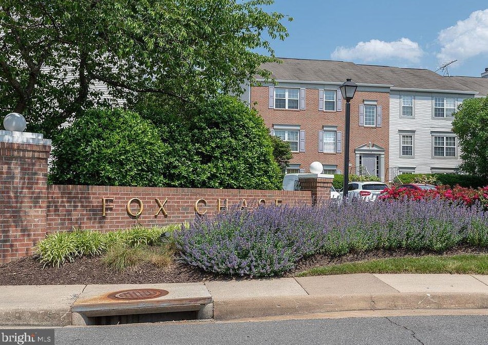 1101 Huntmaster Terrace Ne #201, Leesburg, VA 20176
