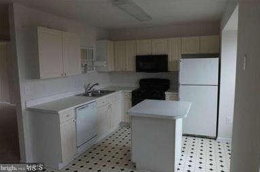20846 Apollo Ter, Ashburn VA  20147-2826 exterior
