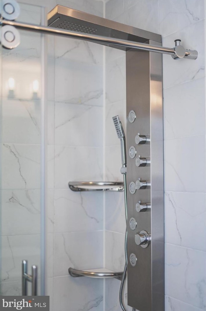 43287 Rush Run Ter, Ashburn VA  20147-3747 exterior