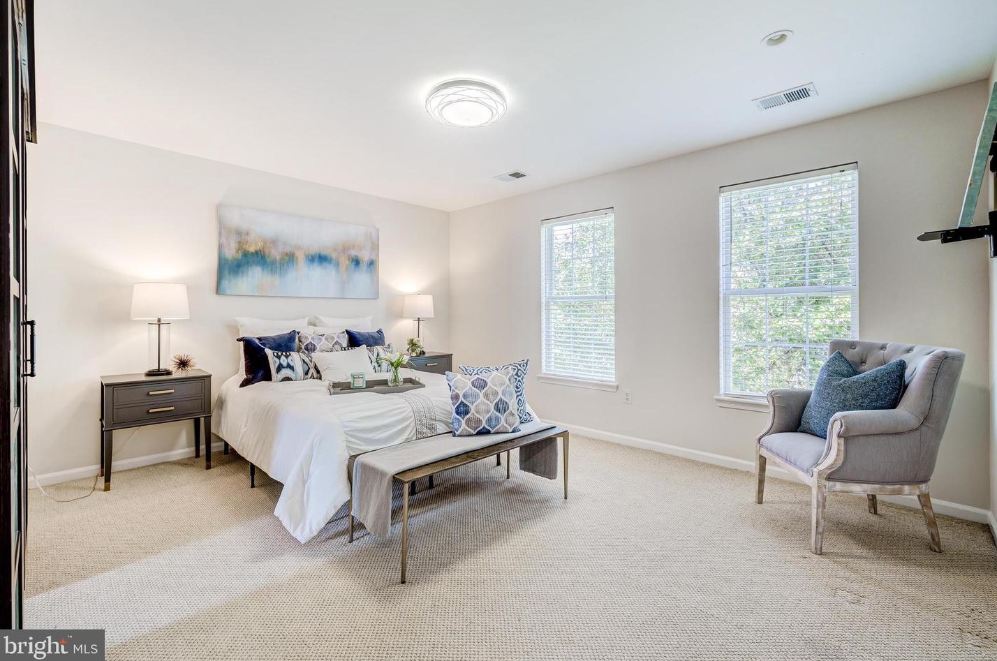 43287 Rush Run Ter, Ashburn VA  20147-3747 exterior